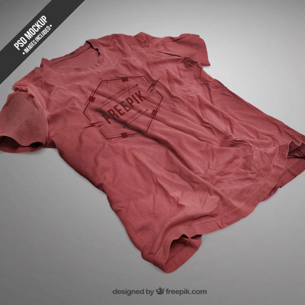 Red t-shirt mockup Free Psd